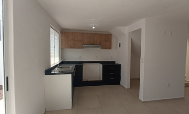 Venta de Casa en fraccionamiento Sandara, San Miguel Zinacantepec