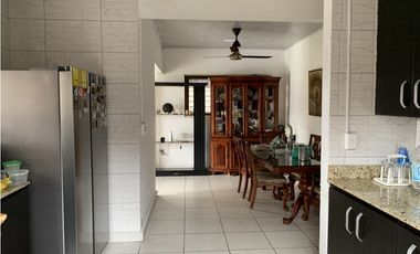 Se VENDE Casa - Villa Caceres / Betania