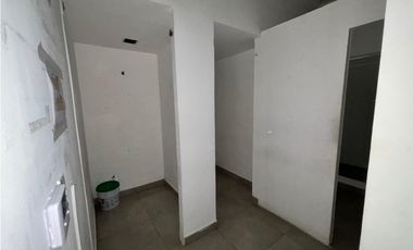 LOCAL COMERCIAL / LOS ANDES MALL  /  175M2 / PLANTA BAJA