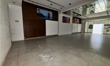 LOCAL COMERCIAL / LOS ANDES MALL  /  175M2 / PLANTA BAJA