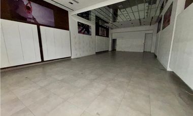 LOCAL COMERCIAL / LOS ANDES MALL  /  175M2 / PLANTA BAJA