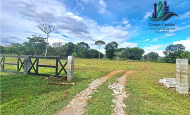 VENDO.LOTE.DE 45000MTS TOP.PLANA.IDEAL.PARA URBANIZAR