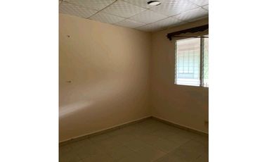 VENTA DE CASA EN LA ARBOLEDA  3 RECAMARAS ESPACIO DE BARBACOA