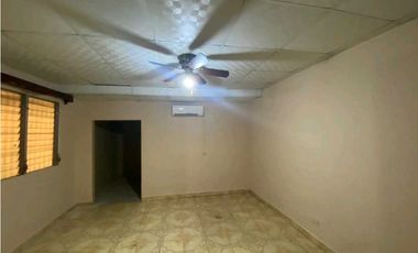 VENTA DE CASA EN LA ARBOLEDA  3 RECAMARAS ESPACIO DE BARBACOA