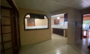 VENTA DE CASA EN LA ARBOLEDA  3 RECAMARAS ESPACIO DE BARBACOA