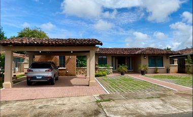 ALQUILER DE CASA AMOBLADA EN CUBITA, CHITRE.