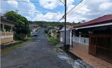 VENDO ALQUILO CASA EN ARRAIJAN NUEVO CHORRILLO URBANIZACION FUNDAVICO