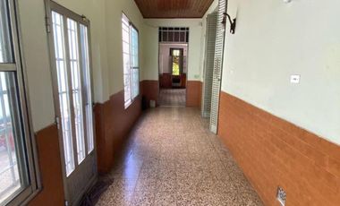 Casa en alquiler en Lanus Este