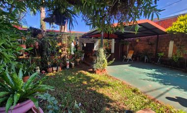 PROPIEDAD EN VENTA 2 EN 1  ( UN TERRENO - DOS CASAS)  IMPERDIBLE. AMPLIAPROPIEDAD APTA CRÉDITO HIPOTECARIO.-