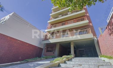 DEPARTAMENTO EN ALQUILER.4 DORMITORIOS.2 COCHERAS.