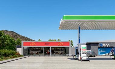 El Guanaco/Pedro Fontova - Local Comercial - Arriendo