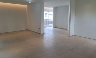 Oficina en Venta en Luis Carrara con las Hualtatas