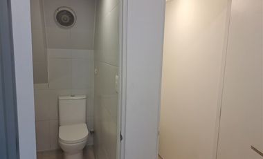 Oficina en Venta en Luis Carrara con las Hualtatas