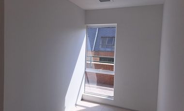 Oficina en Venta en Luis Carrara con las Hualtatas