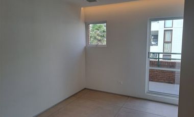 Oficina en Venta en Luis Carrara con las Hualtatas