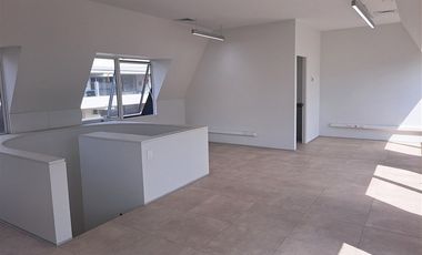 Oficina en Venta en Luis Carrara con las Hualtatas