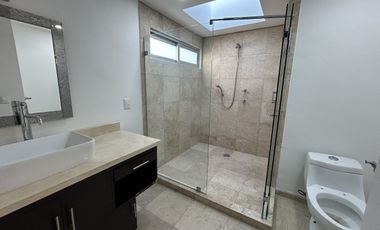 PRECIOSA CASA EN RENTA EN VILLA MAGNA, LOMAS COUNTRY!!
