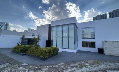 PRECIOSA CASA EN RENTA EN VILLA MAGNA, LOMAS COUNTRY!!