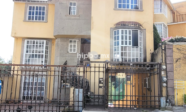 Casa en condominio en venta en Lomas Verdes
