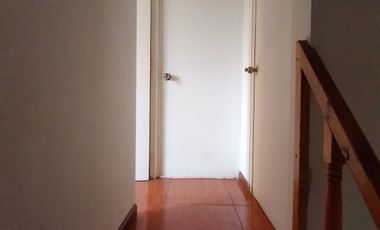 VENTA DEPARTAMENTO DE 2 PISOS EN LA PINTANA