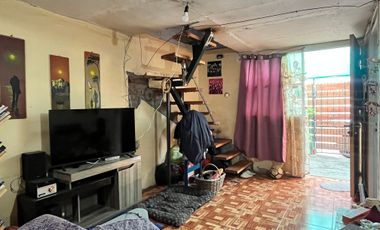 SE VENDE ACOGEDORA CASA 1D 1B, LA PINTANA