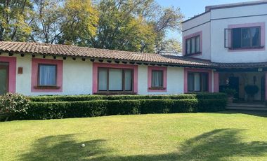 Preciosa casa de verano en camino a Tenampa