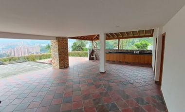 ARRIENDO de CASAS en ENVIGADO