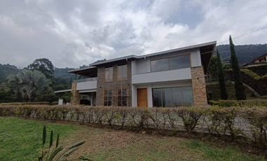 ARRIENDO de CASAS en ENVIGADO