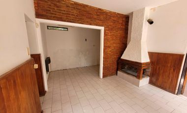 Casa con pileta en Pueblo Esther
