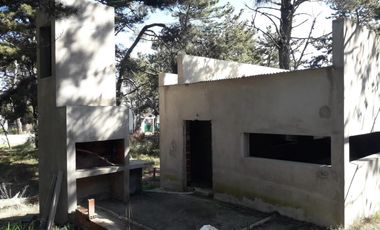 Casa a terminar en venta - 2 Dormitorios 2 Baños - 705Mts2 - Costa del Este