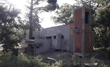 Casa a terminar en venta - 2 Dormitorios 2 Baños - 705Mts2 - Costa del Este