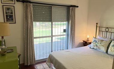 Encantadora casa quinta a la venta en el prestigioso barrio La Araucaria| Lobos