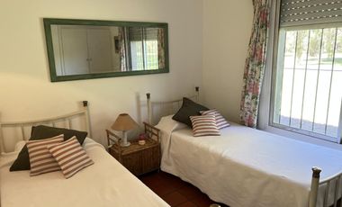 Encantadora casa quinta a la venta en el prestigioso barrio La Araucaria| Lobos