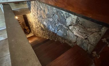 Casa en Venta de 4 Dormitorios, Country El Bosque con Pileta y Cava de Vino