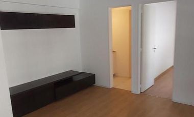 Departamento - 2  ambientes luminoso  con cochera cubierta fija   - Palermo Chico