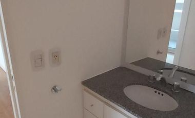 Departamento - 2  ambientes luminoso  con cochera cubierta fija   - Palermo Chico