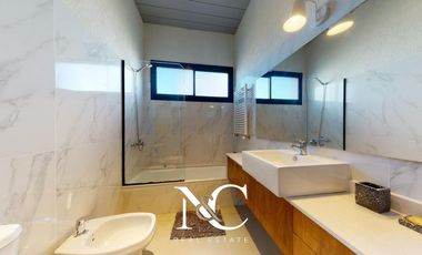 Casa en venta en Costa Esmeralda 4 dormitorios