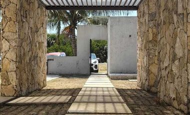 SE RENTA CASA DE PLAYA EN CIUDAD DEL CARMEN