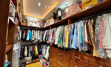 RESIDENCIA EN VENTA EN VALLE REAL, ZAPOPAN