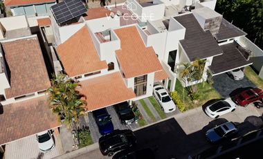 RESIDENCIA EN VENTA EN VALLE REAL, ZAPOPAN