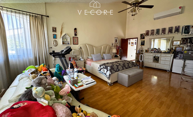 RESIDENCIA EN VENTA EN VALLE REAL, ZAPOPAN