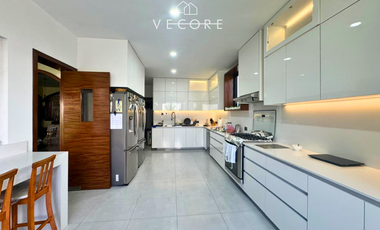 RESIDENCIA EN VENTA EN VALLE REAL, ZAPOPAN