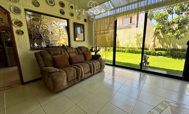 RESIDENCIA EN VENTA EN VALLE REAL, ZAPOPAN