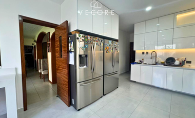 RESIDENCIA EN VENTA EN VALLE REAL, ZAPOPAN