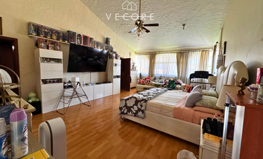 RESIDENCIA EN VENTA EN VALLE REAL, ZAPOPAN