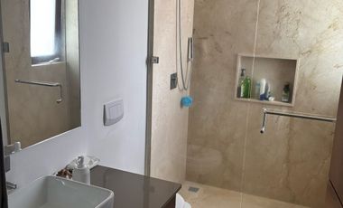 Casa en renta en Bosque real, con o sin muebles