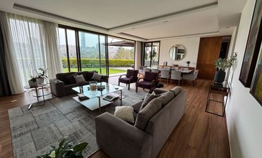 Casa en renta en Bosque real, con o sin muebles