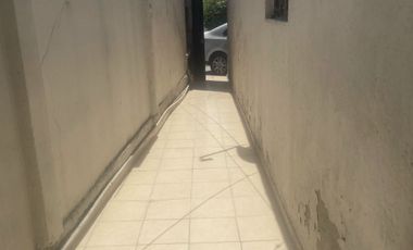 Casa con gran potencial, muy cerca del Metro el Rosario