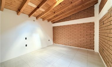 CASA EN RENTA, ACATITLAN