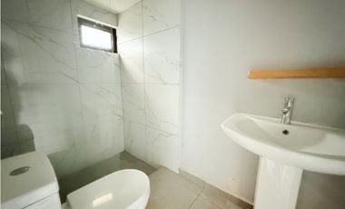 CASA EN RENTA, ACATITLAN